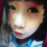 摄影师称摆拍女孩确为盲人